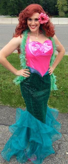 Mermaid Bridgette- professinal stage actress and trained singer poses as the Little Mermaid