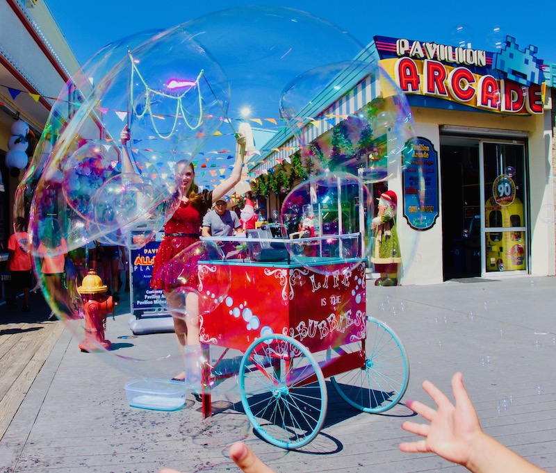 Bubble Cart for bubble parites and shows in New Jersey, bubble fun for all ages and any occasion