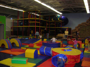 Kidnetic in Montville NJ, fun party place in Northern NJ area, play equipment, birthday parties in NJ, children's party facility
